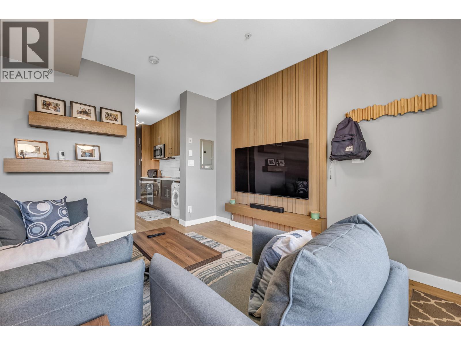138 E Hastings Street Unit 403, Vancouver, BC V6A 0E6