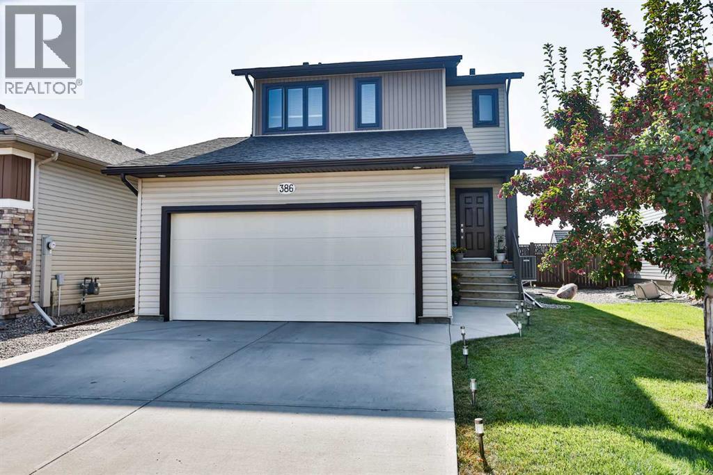 386 Mt Sundance Lndg W, Lethbridge, AB T1J 5H9