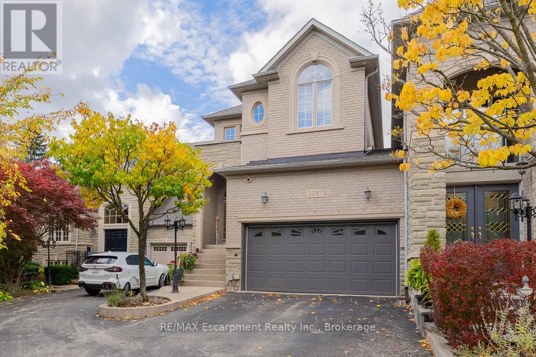 2357 Woodfield Rd, Oakville, ON L6H 6Y6