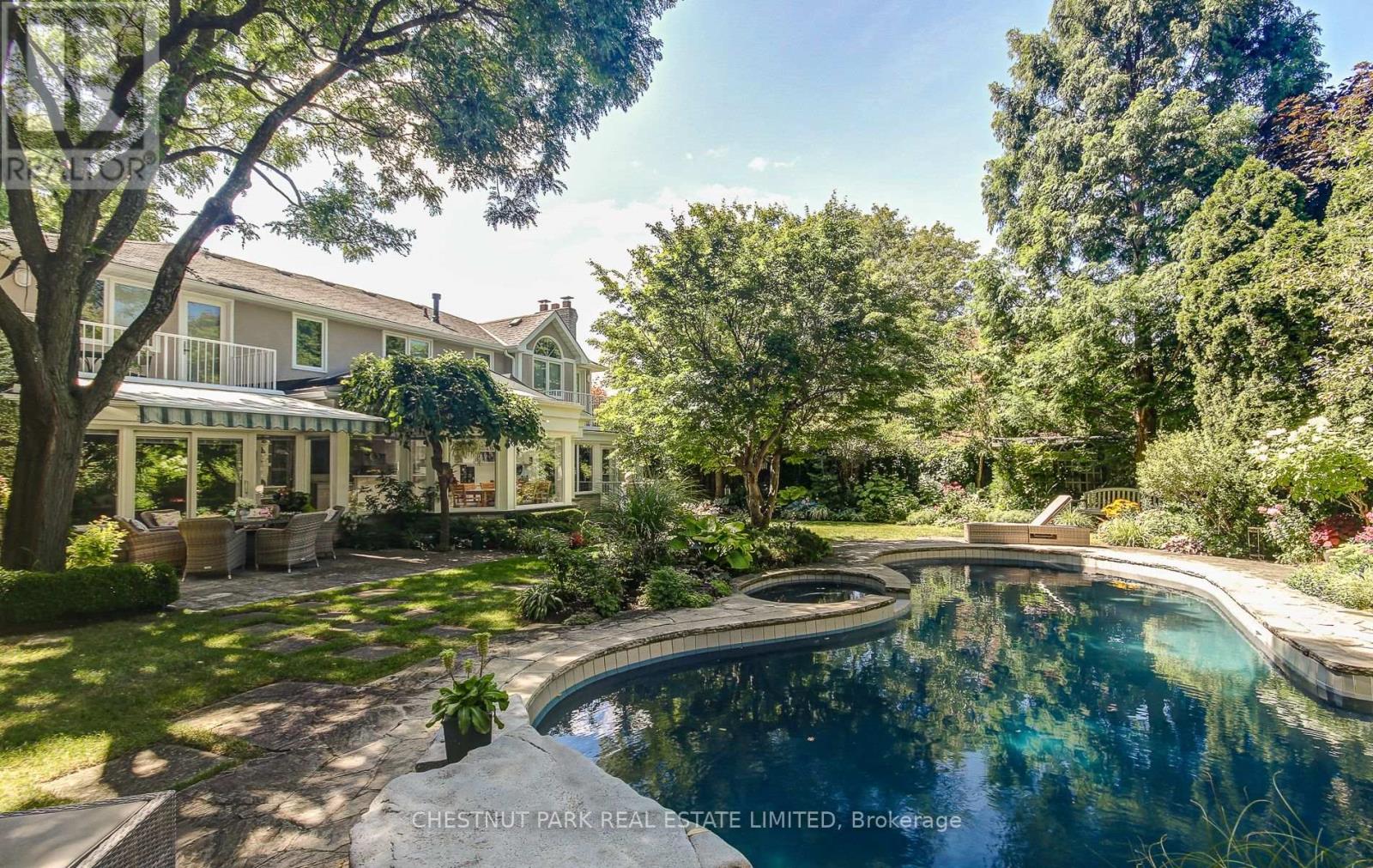 4 Cheltenham Ct, Brampton, ON L6W 1J3