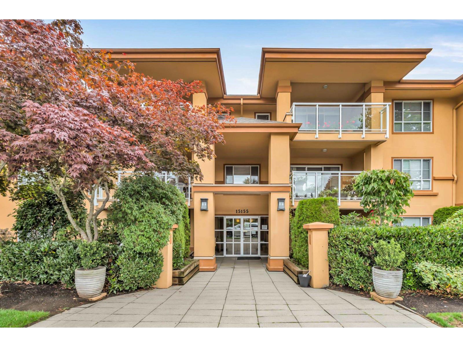 15155 22 Avenue Unit 304, Surrey, BC V4A 9T4
