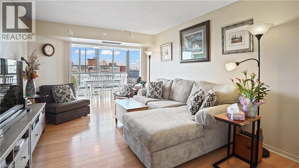 265 Westcourt Place Unit 705, Waterloo, ON N2L 6E4
