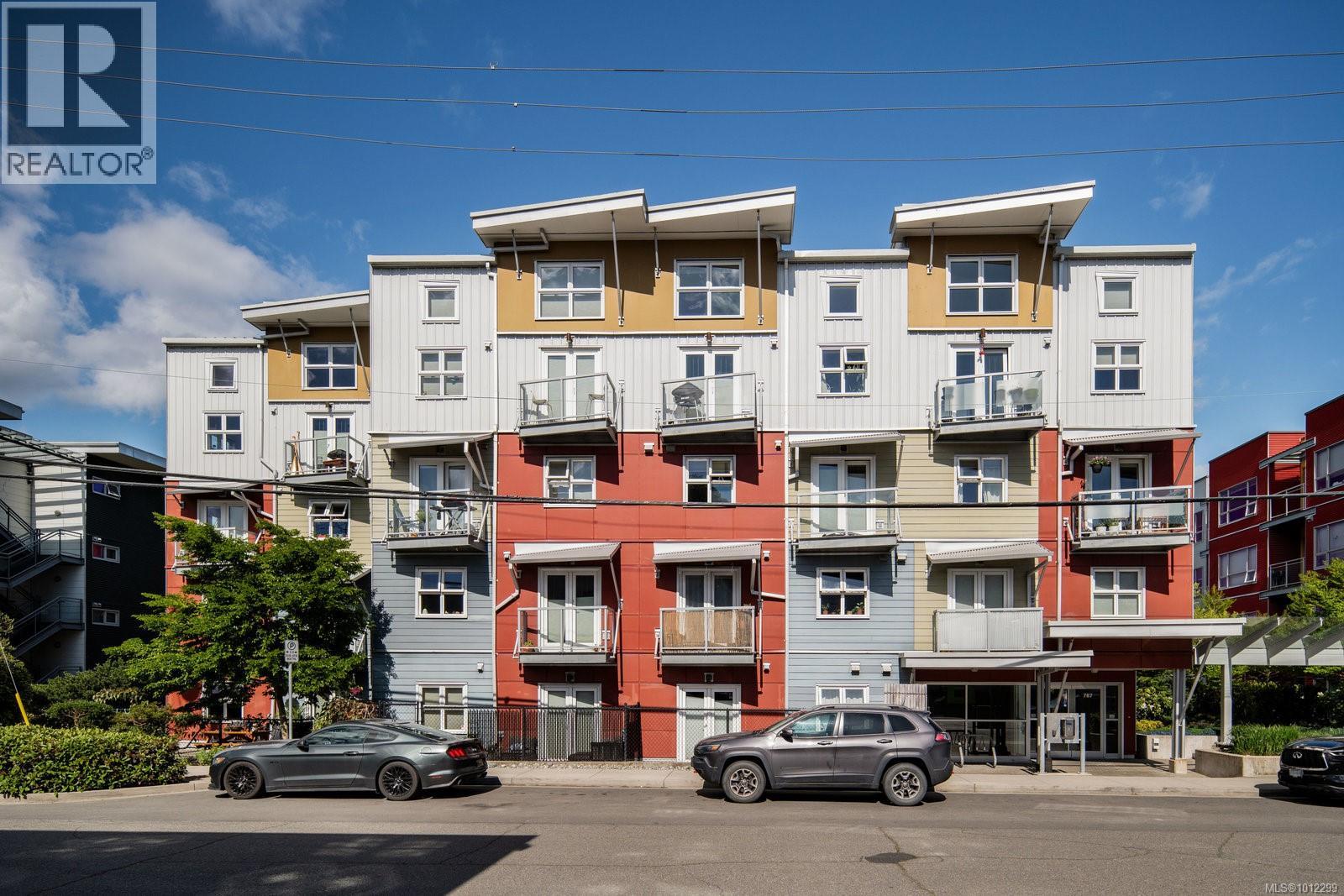 787 Tyee Rd Unit 202 Rd, Victoria, BC V9A 7R5