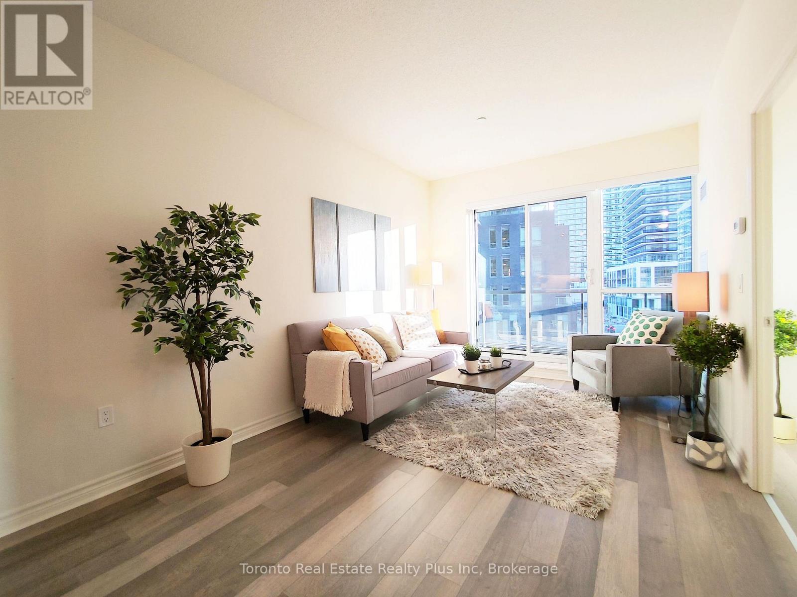 403 39 Annie Craig Dr, Toronto, ON M8V 0H1