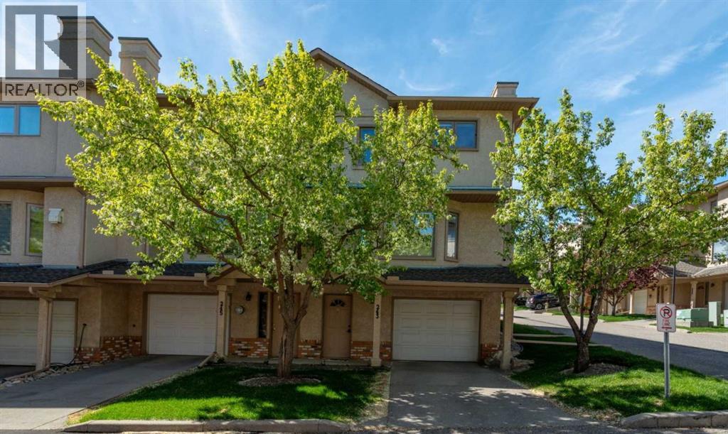 243 Christie Park Mews SW, Calgary, AB T3H 3H2