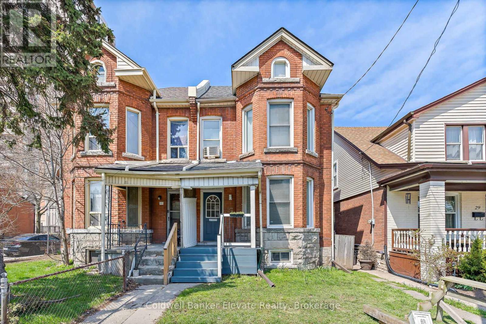27 Tisdale St N, Hamilton, ON L8L 8A7