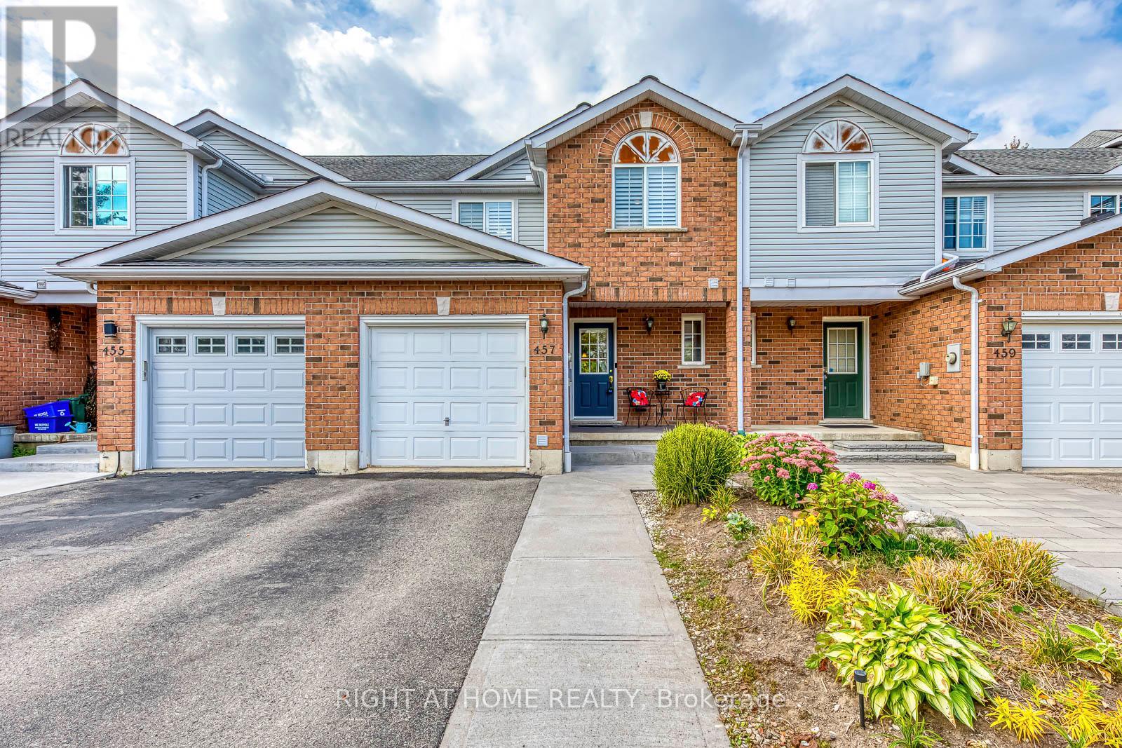 457 Laurel Gate Dr, Waterloo, ON N2T 2S1