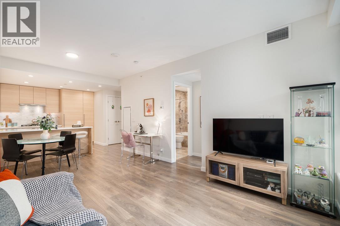 308 Morrissey Road Unit 305, Port Moody, BC V3H 0M2