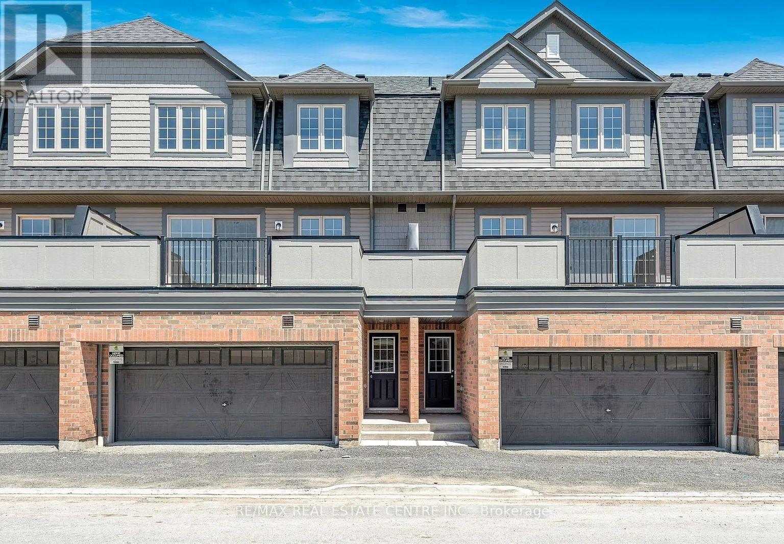 302 Coronation Rd, Whitby, ON L1P 0K8