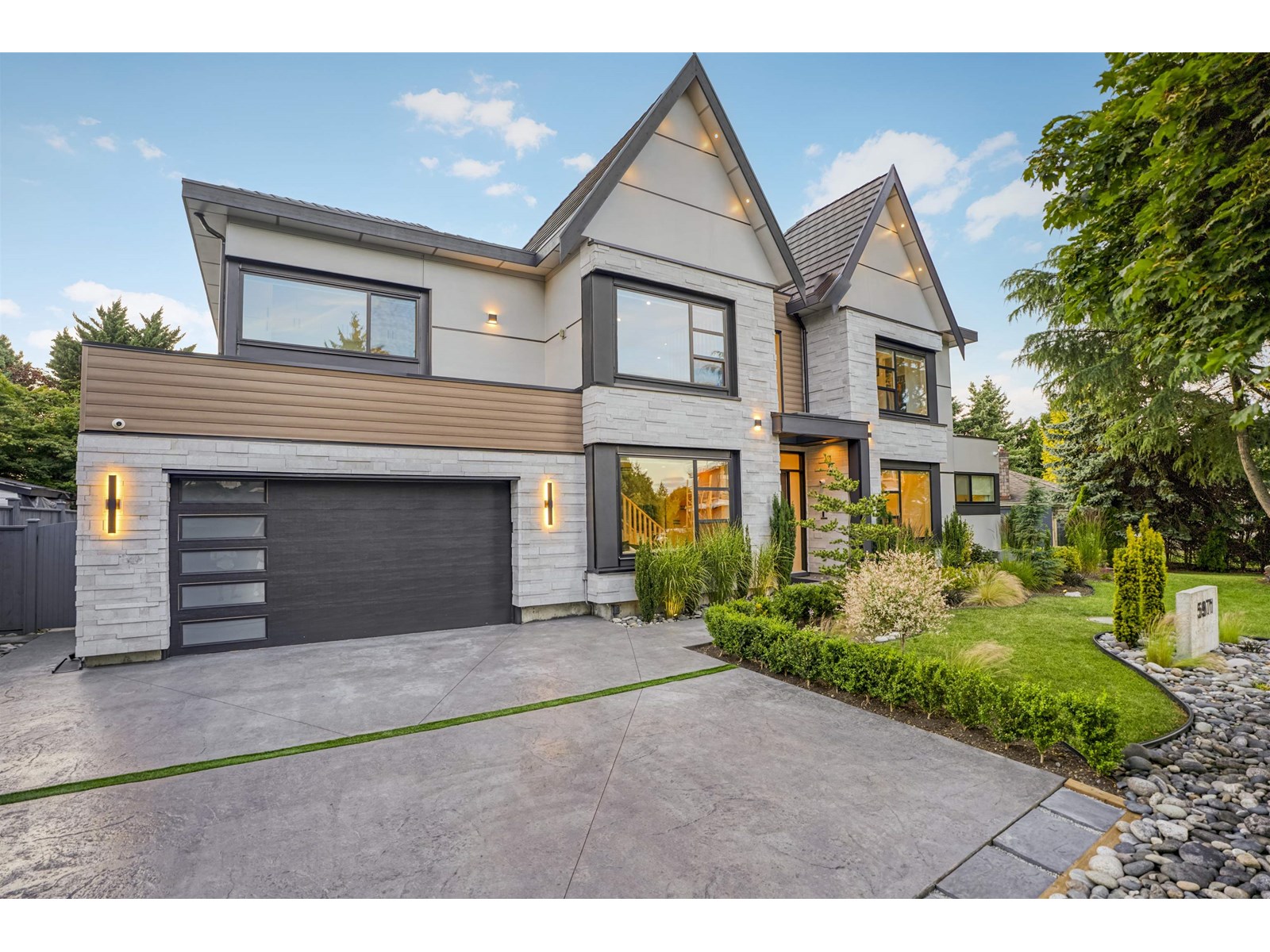 133 Street Unit 5971, Surrey, BC V3X 2N6