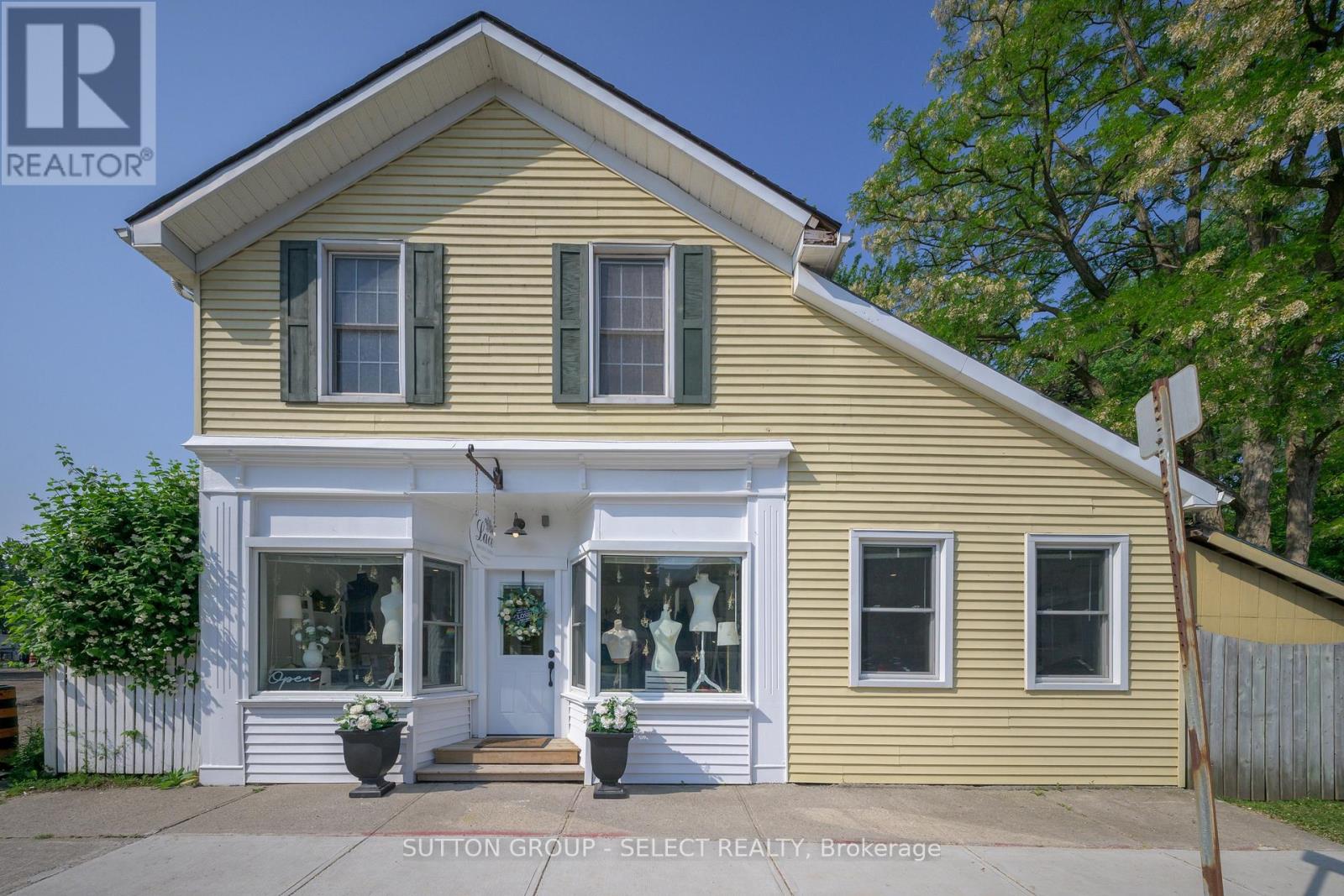213 Main St, Lucan Biddulph, ON N0M 2J0