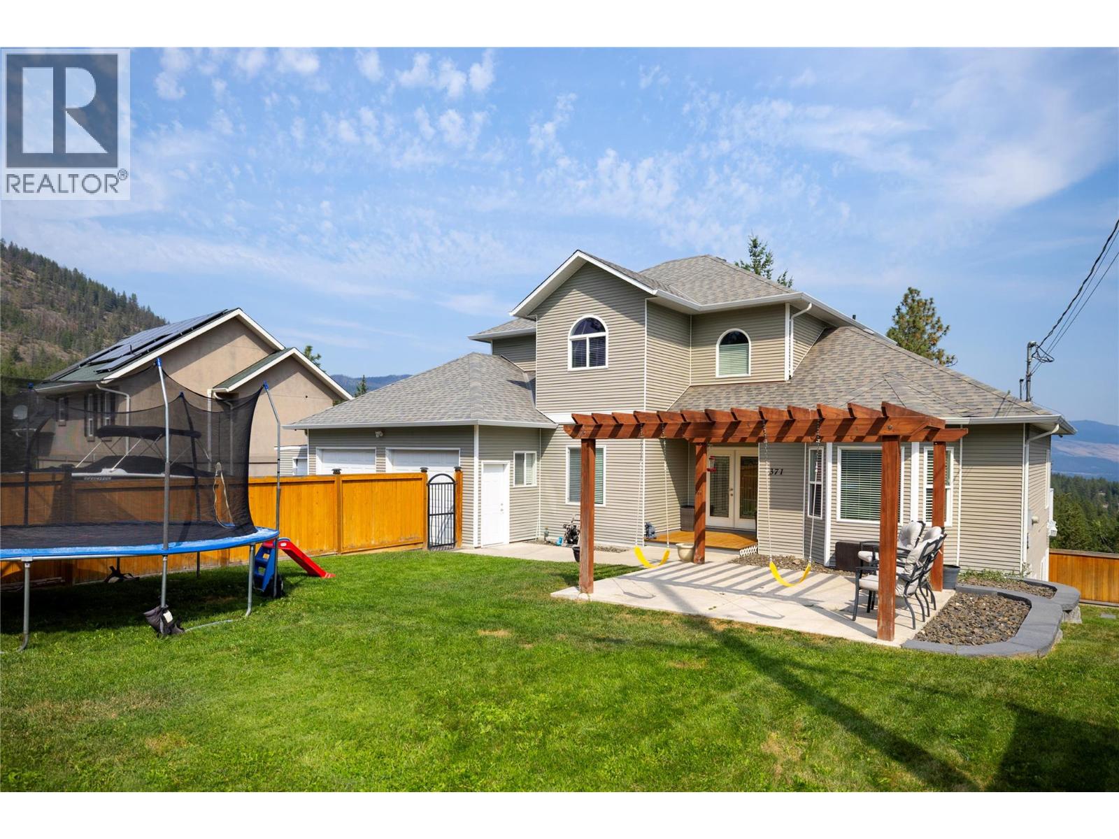 371 Lakewood Rd, Vernon, BC V1H 2B9