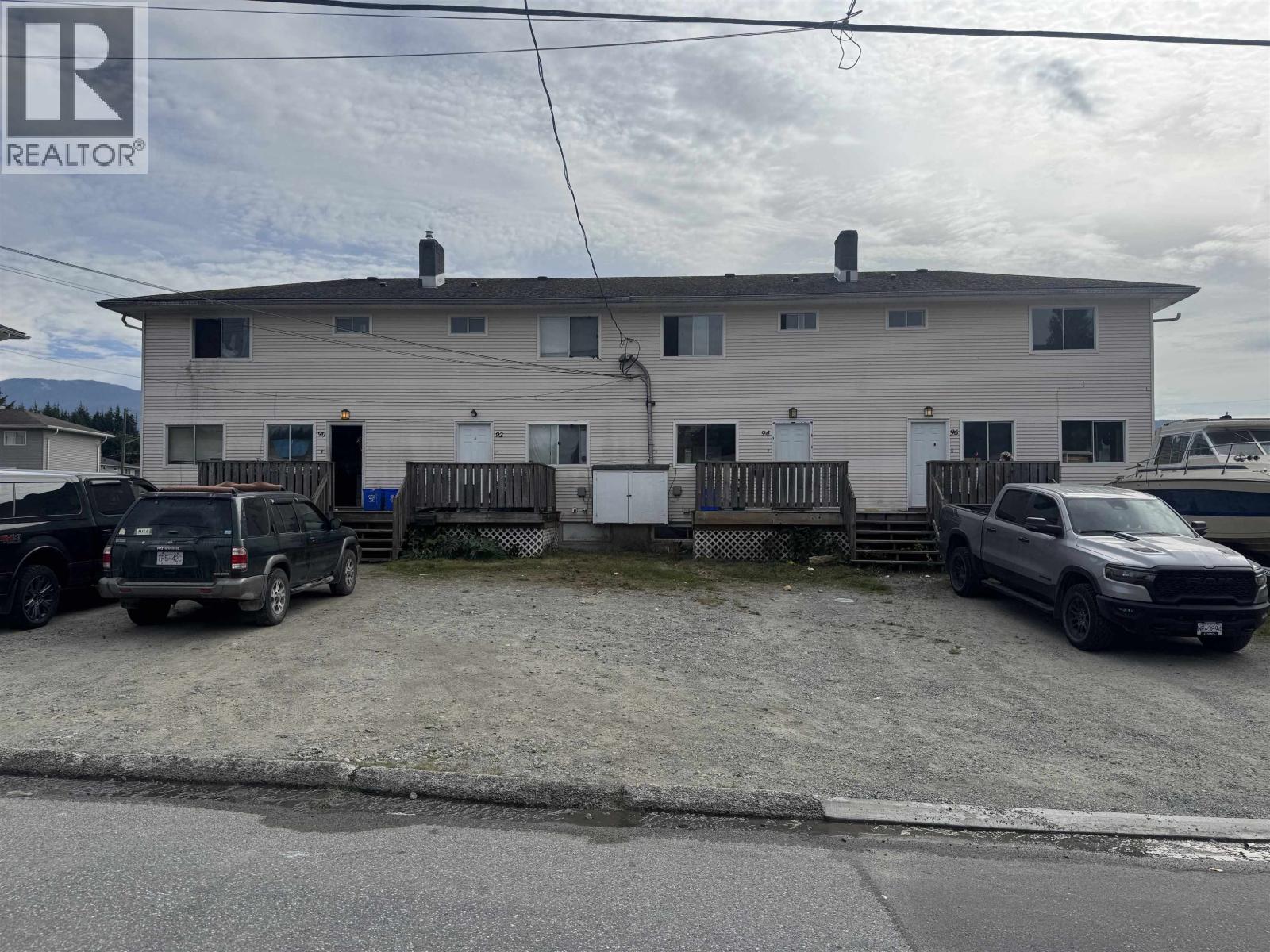 90 Stikine St, Kitimat, BC V8C 1W5