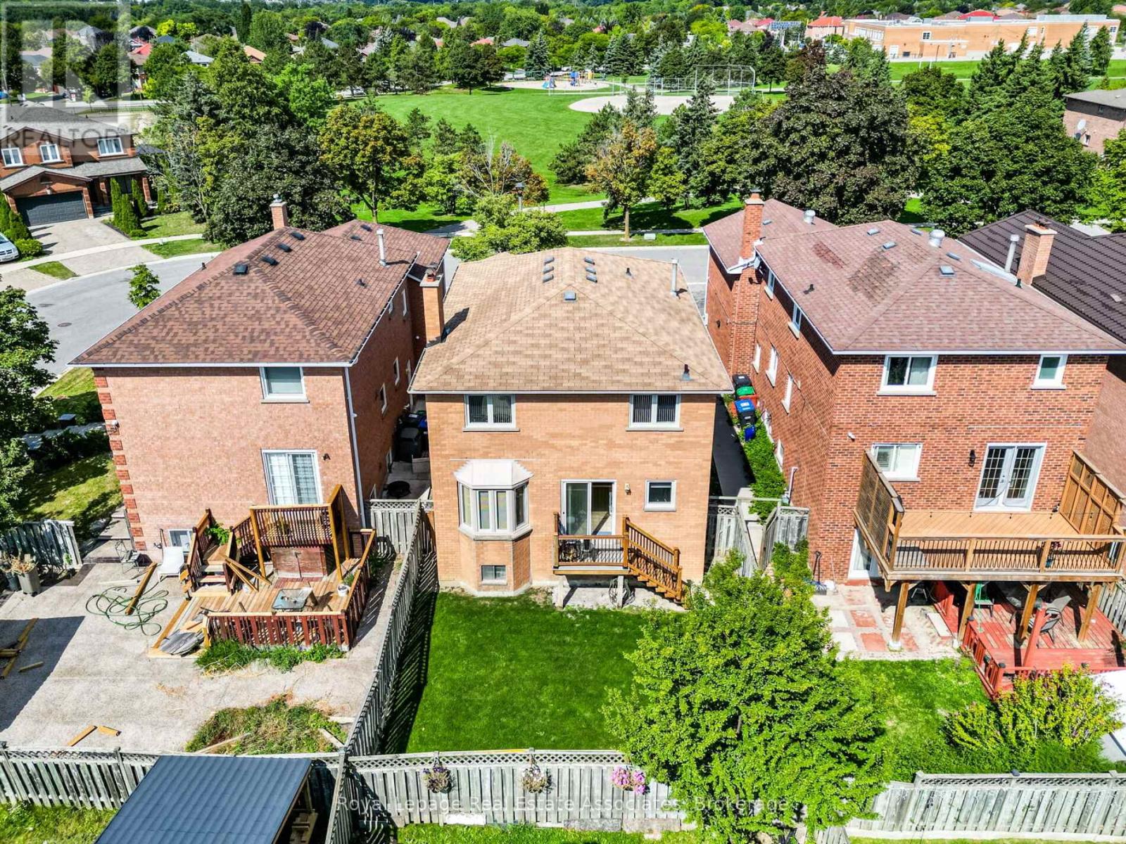 6033 Duford Dr, Mississauga, ON L5V 1A8