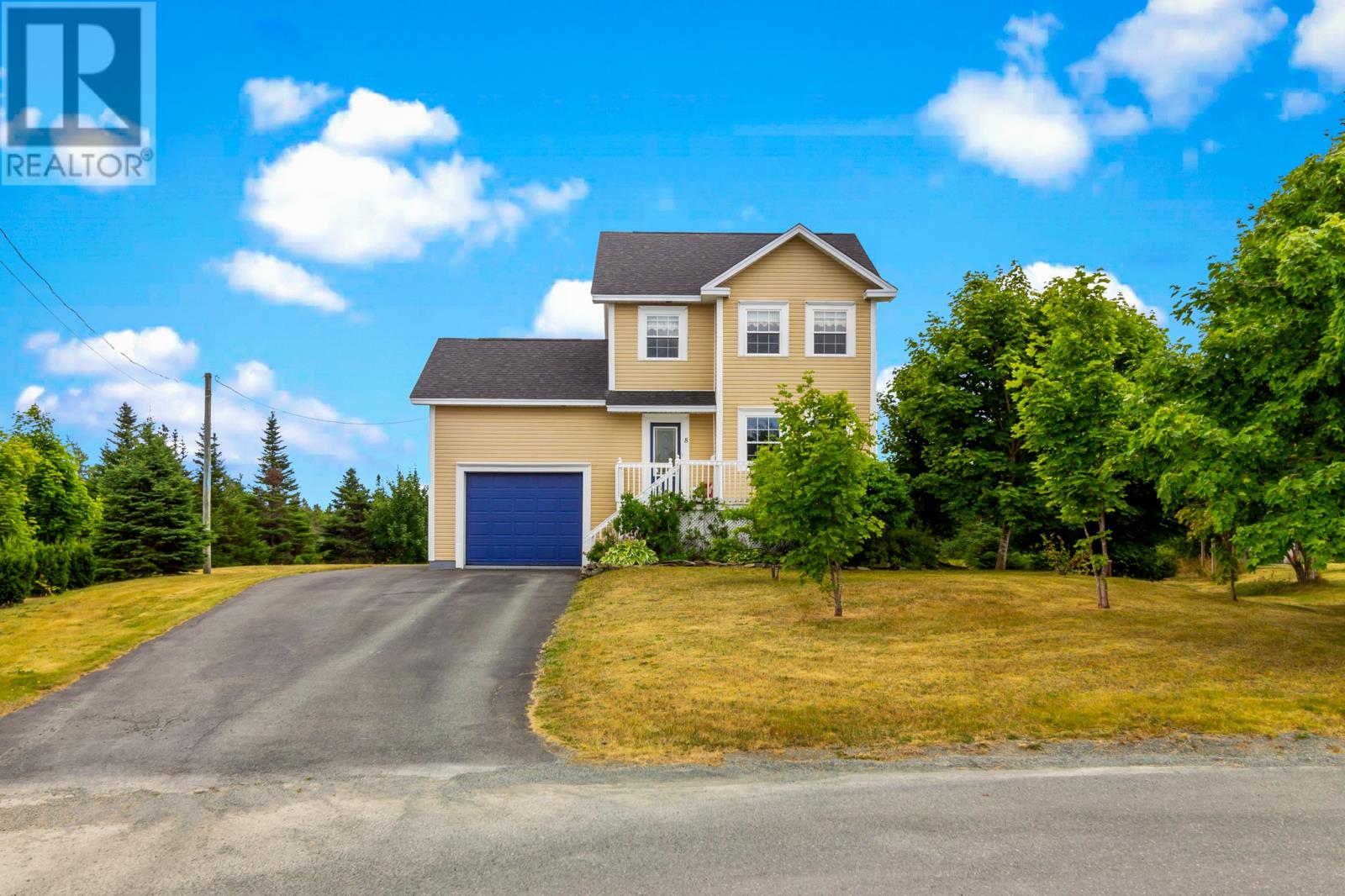 8 Hussey Pl, Portugal Cove, NL A1M 3K3