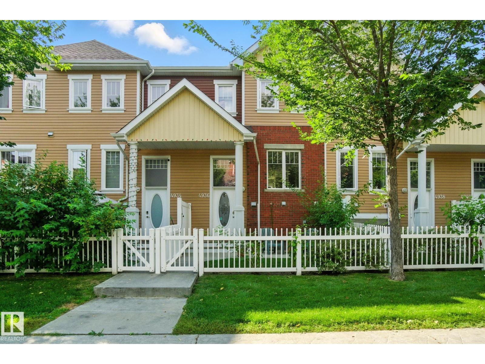 4936 Terwillegar Cm NW, Edmonton, AB T6R 0S3