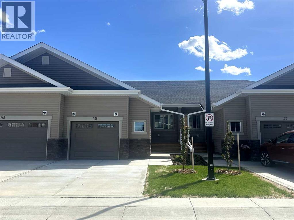 45 Golden Cres, Red Deer, AB T4P 2P9