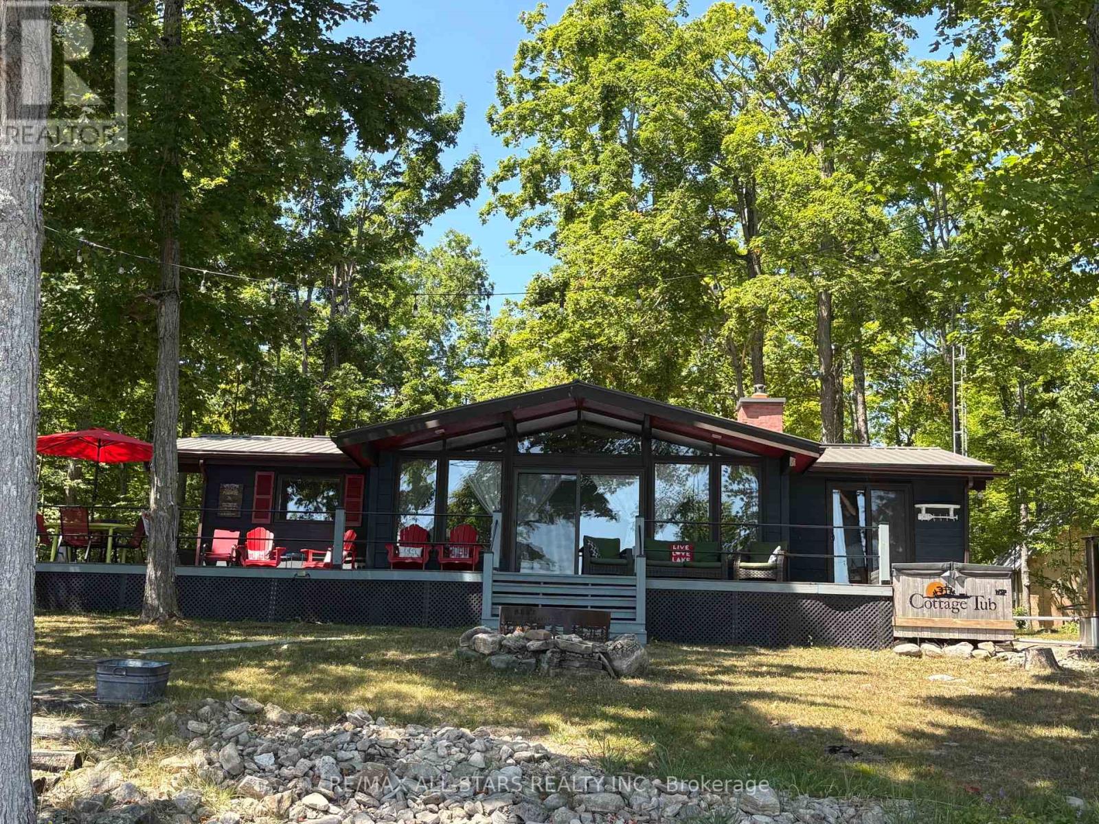 686 Grand Island Rd, Kawartha Lakes Fenelon Falls, ON K6H 5R7