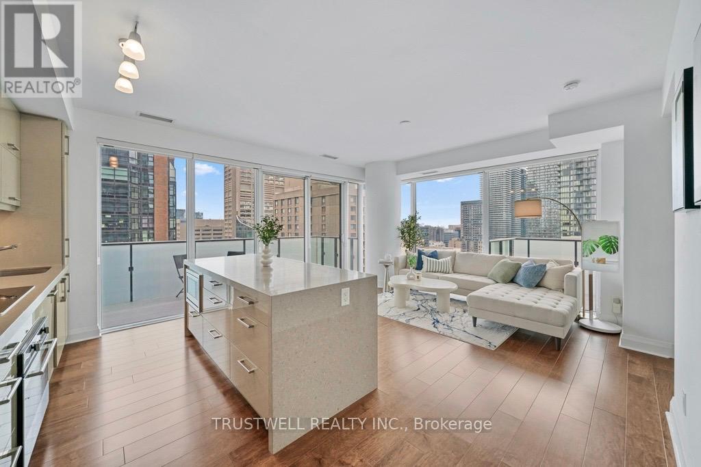 2410 1080 Bay St, Toronto Bay Street Corridor, ON M5S 0A5