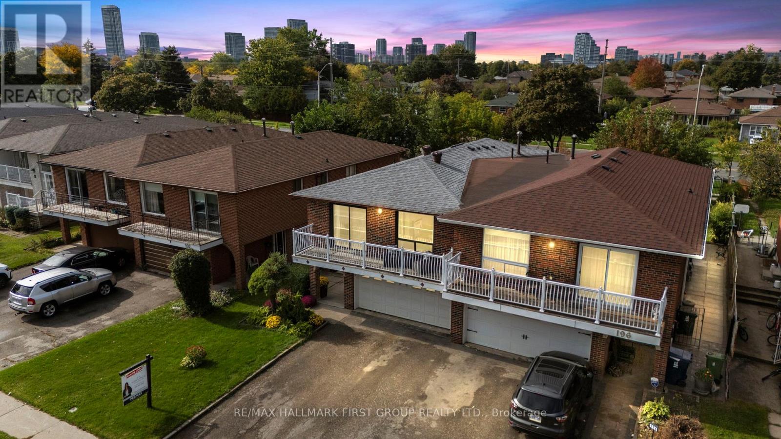 194 Fairglen Ave, Toronto, ON M1W 1B1