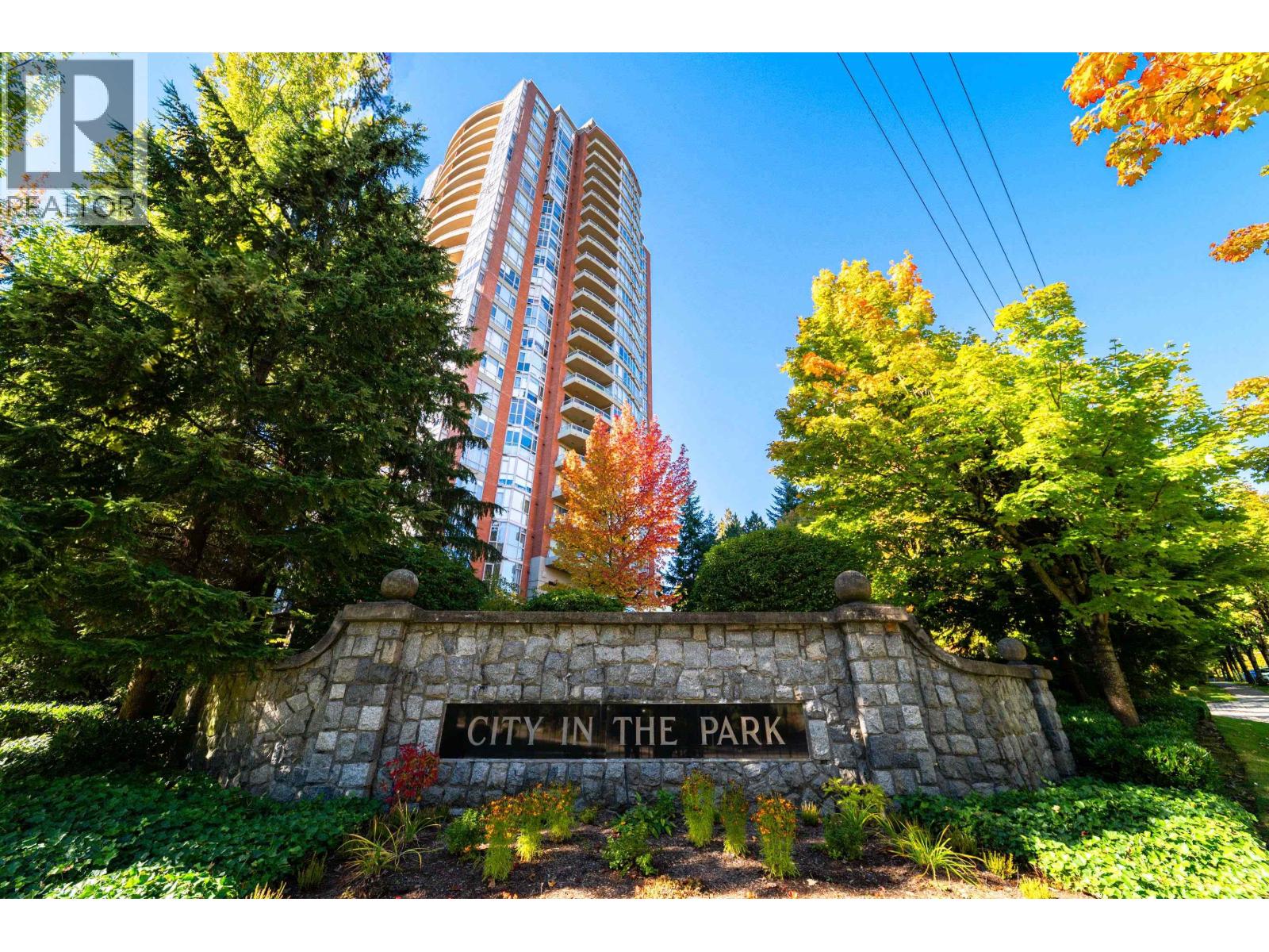 6888 Station Hill Drive Unit 304, Burnaby, BC V3N 4X5