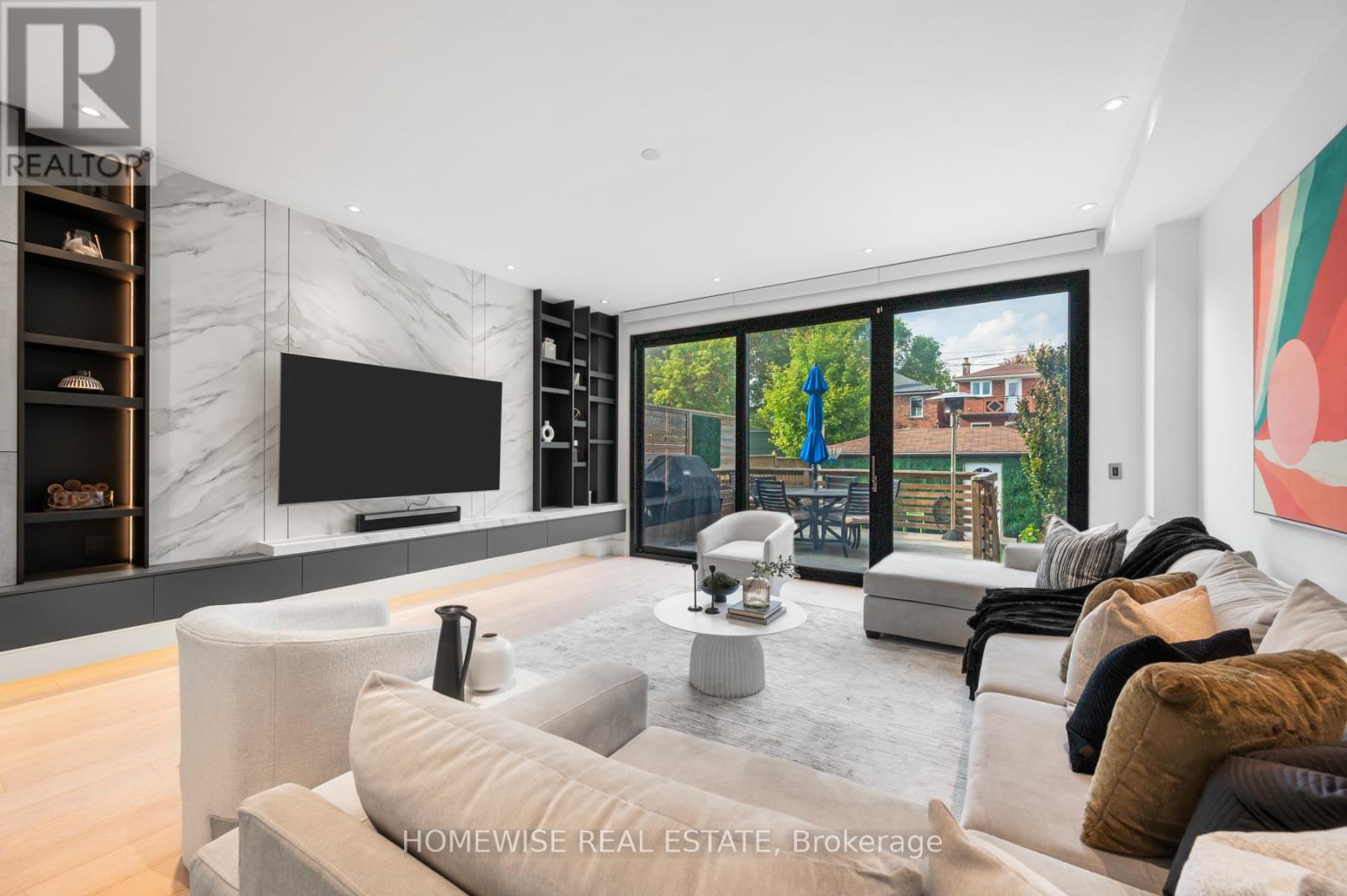 20 Clovelly Ave, Toronto, ON M6C 1Y1