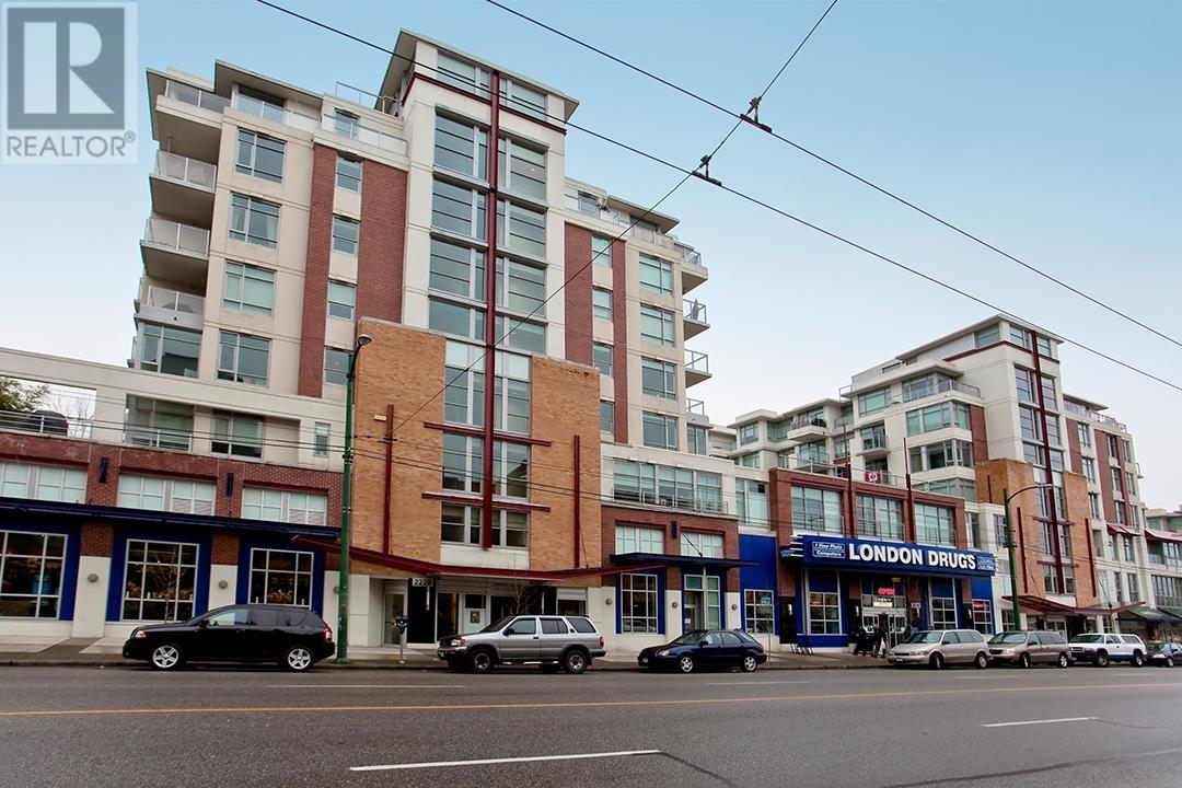 2228 West Broadway #ph802, Vancouver, BC V6K 0B1