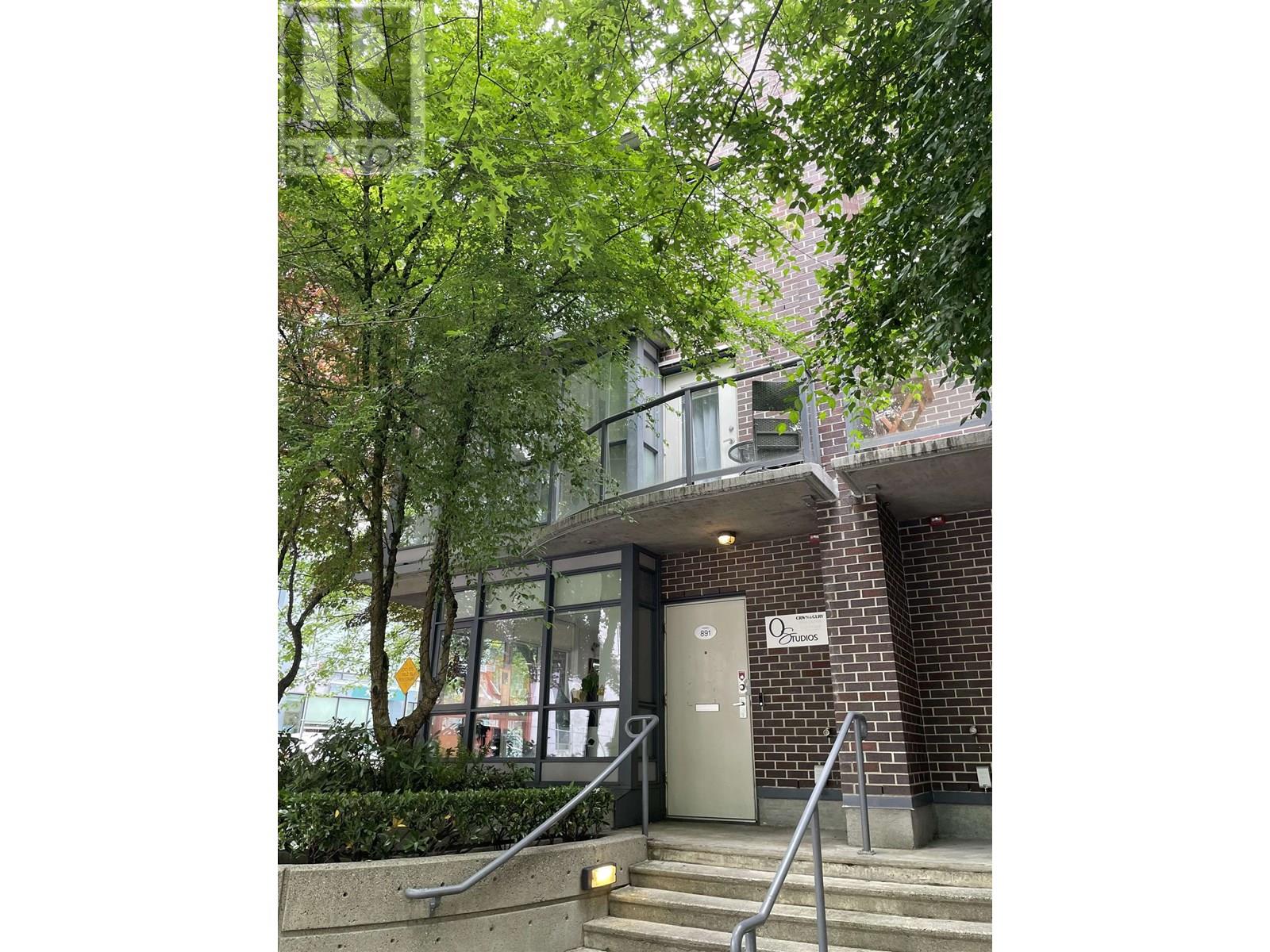 891 Helmcken St, Vancouver, BC V6Z 1B1