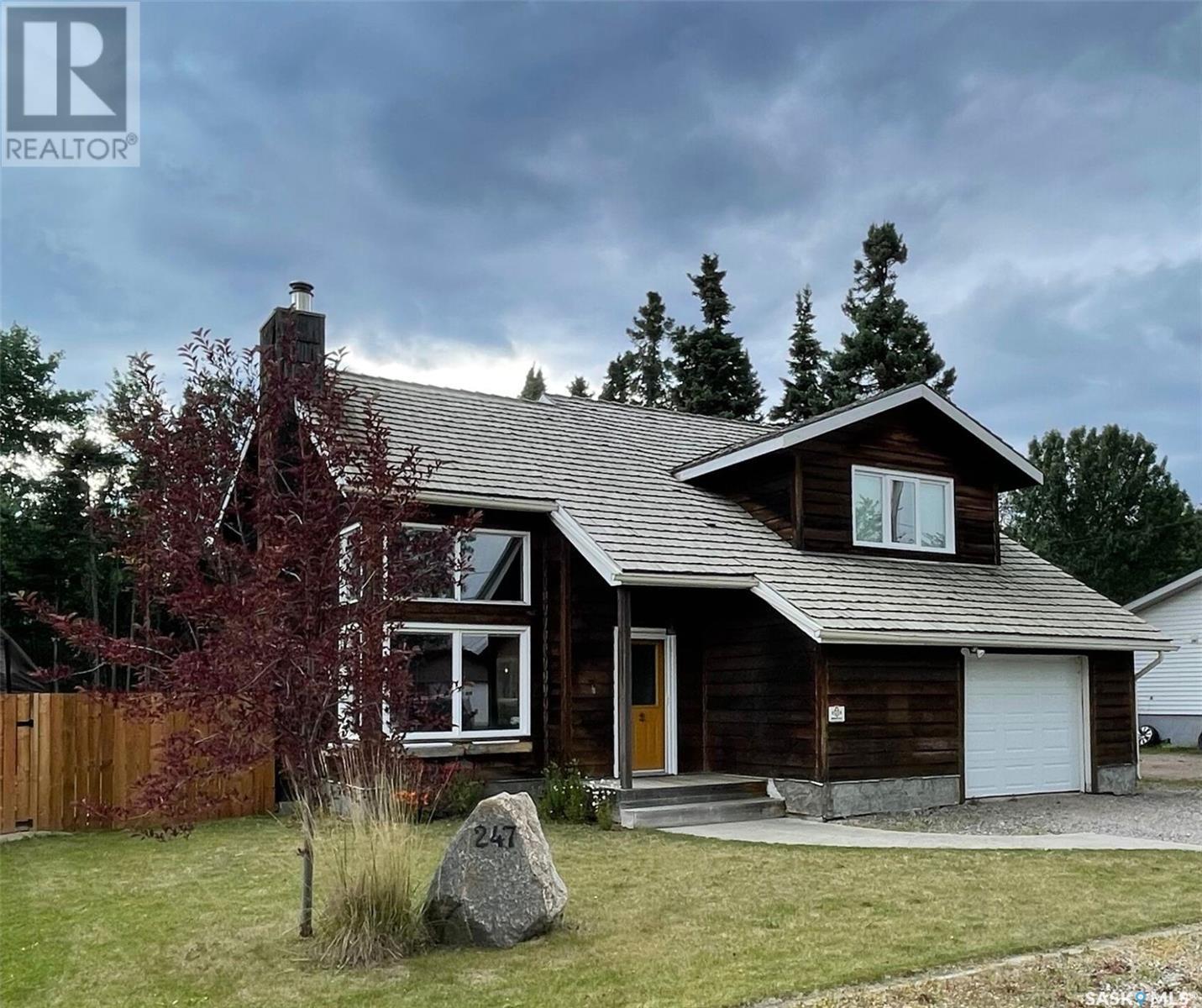 247 Dehavilland Ave, Air Ronge, SK S0J 3G0