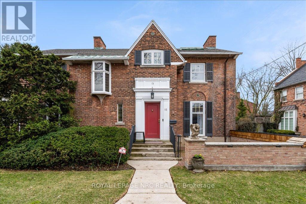 15 Trafalgar St, St. Catharines Downtown, ON L2R 3L9