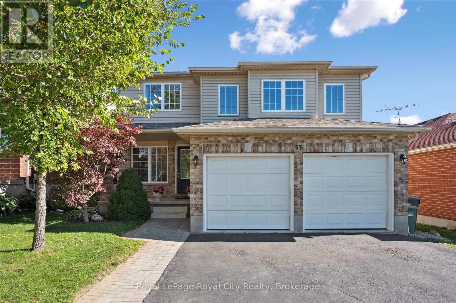 37 Shackleton Dr, Guelph Grange Road, ON N1E 7L3