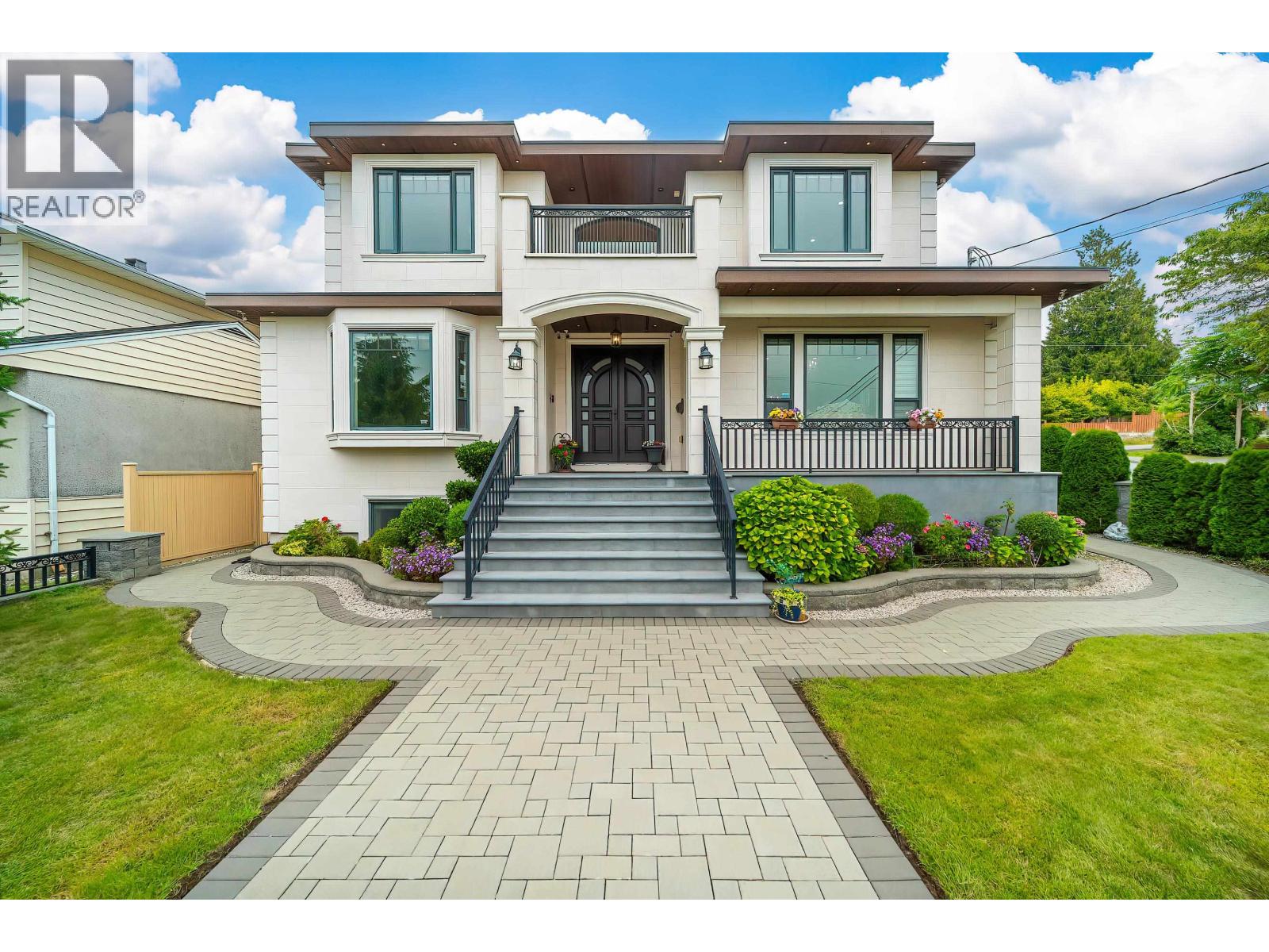 4291 Winnifred St, Burnaby, BC V5J 2S5