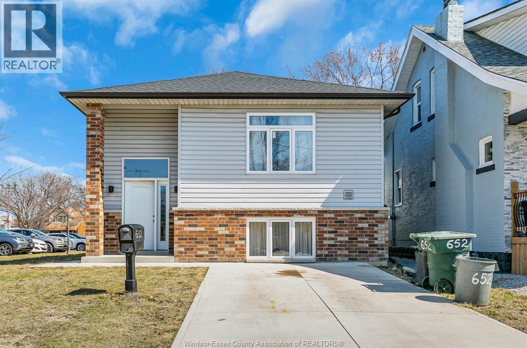 652 Bridge, Windsor, ON N9B 2M6