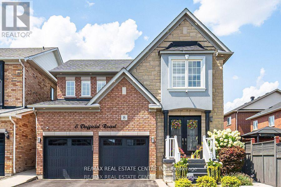 8 Duffield Rd, Brampton, ON L7A 2P4