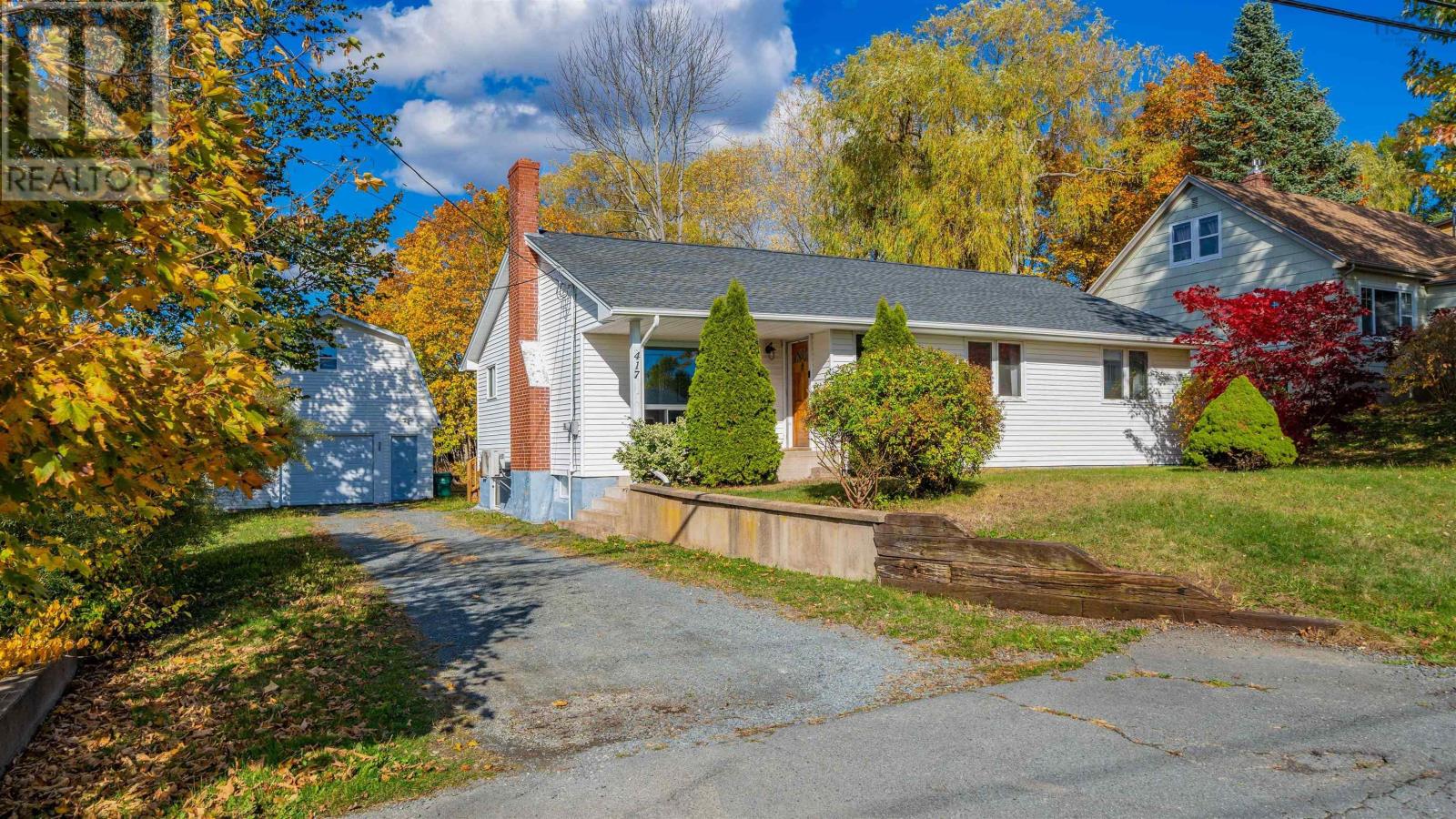 417 Wilson St, Windsor, NS B0N 2T0