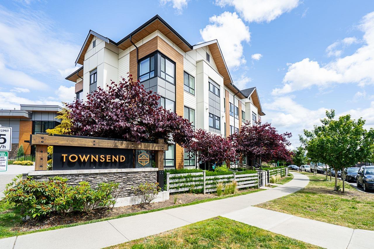 15111 Edmund Drive Unit 93, Surrey, BC V3S 0A5
