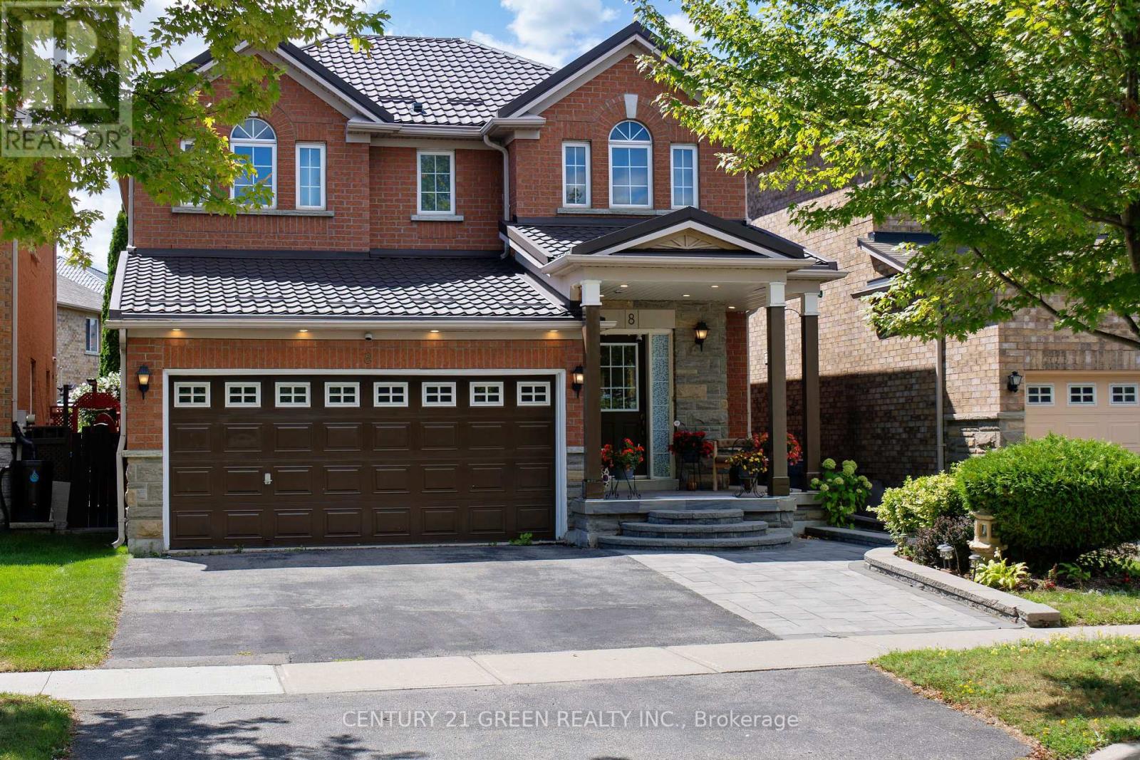 8 Lampman Dr, Toronto, ON M1E 5L1