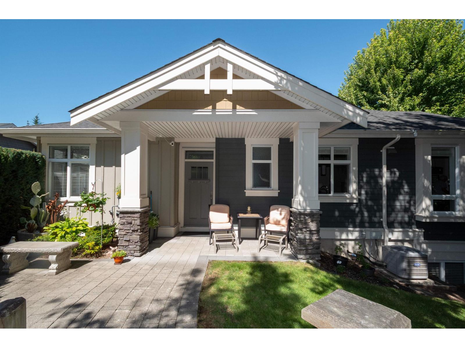 15989 Mountain View Drive Unit 1, Surrey, BC V3Z 0M9