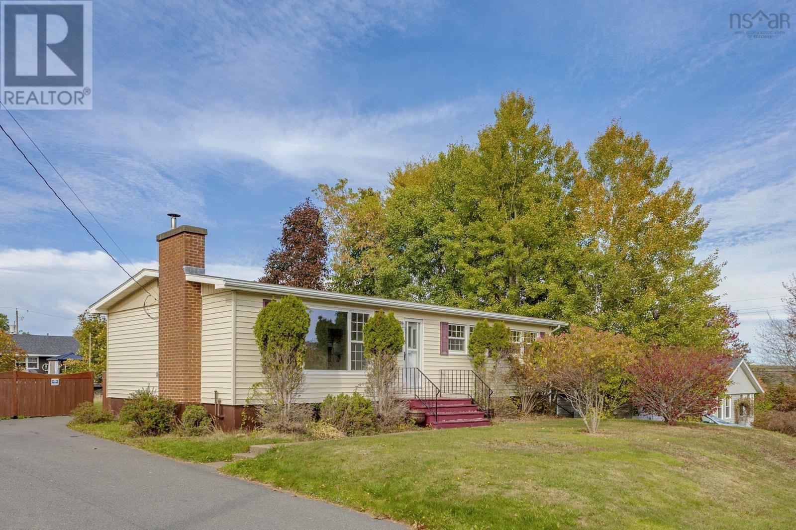 389 Birch St, New Glasgow, NS B2H 1X8