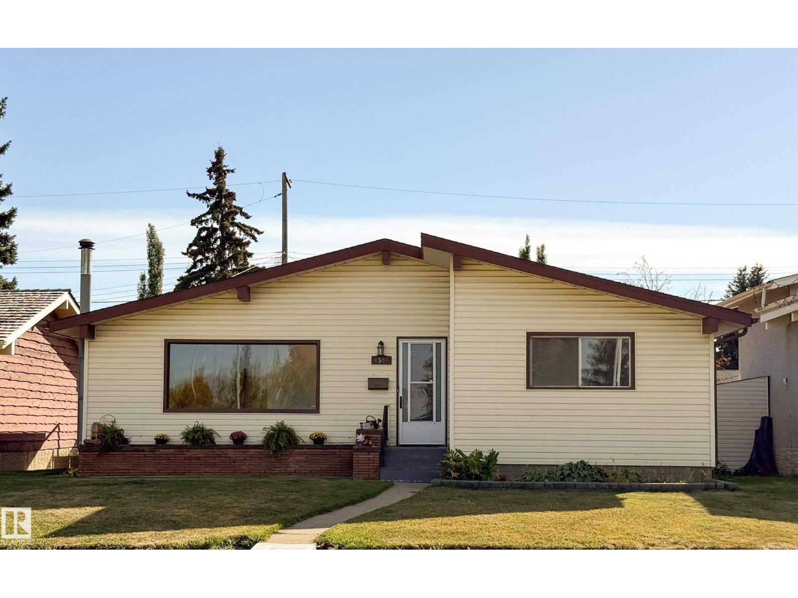 98 Av Nw Unit 6507, Edmonton, AB T6A 0A4