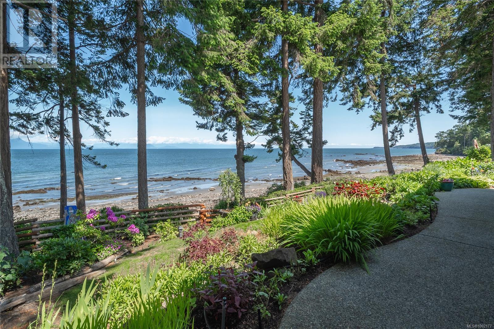 1664 Queequeg Trnabt Turnabout, Gabriola Island, BC V0R 1X5