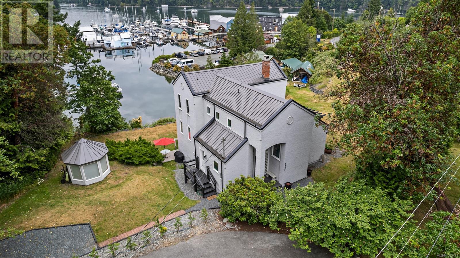 5025 Genoa Bay Rd, Duncan, BC V9L 5Y6