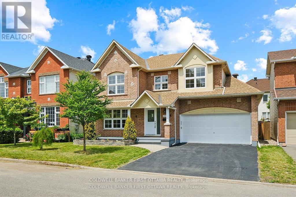 107 Columbia Ave, Ottawa, ON K1V 1Z3
