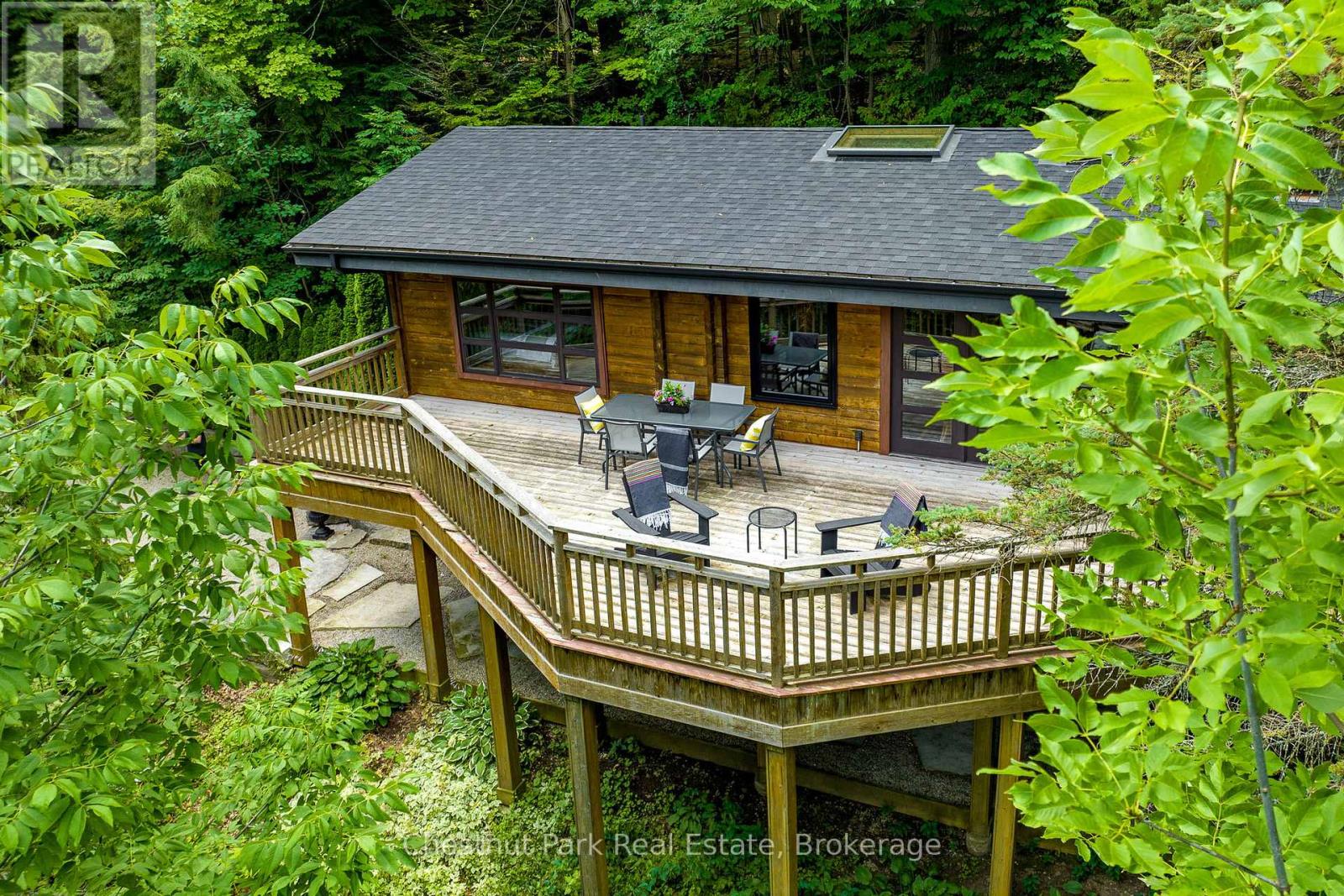 146 Chamonix Cres, The Blue Mountains, ON L9Y 0S7