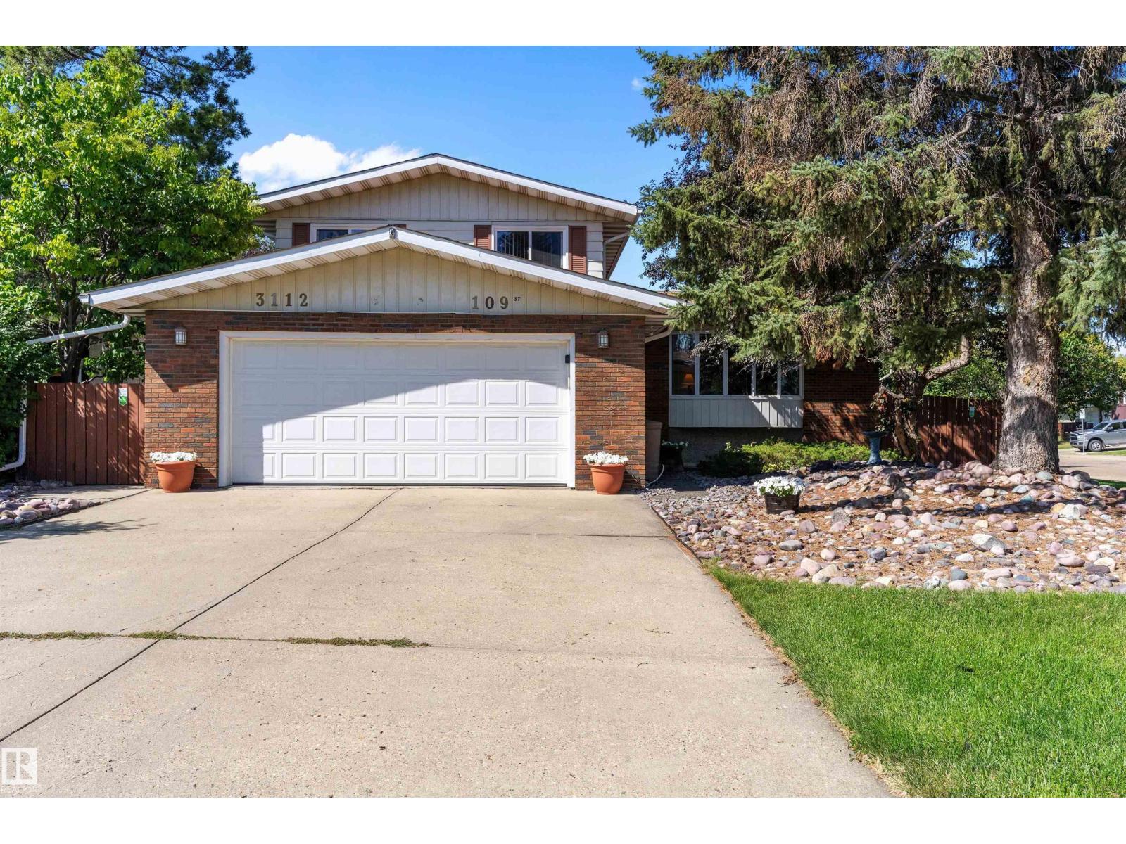 109 St Nw Unit 3112, Edmonton, AB T6J 3E6