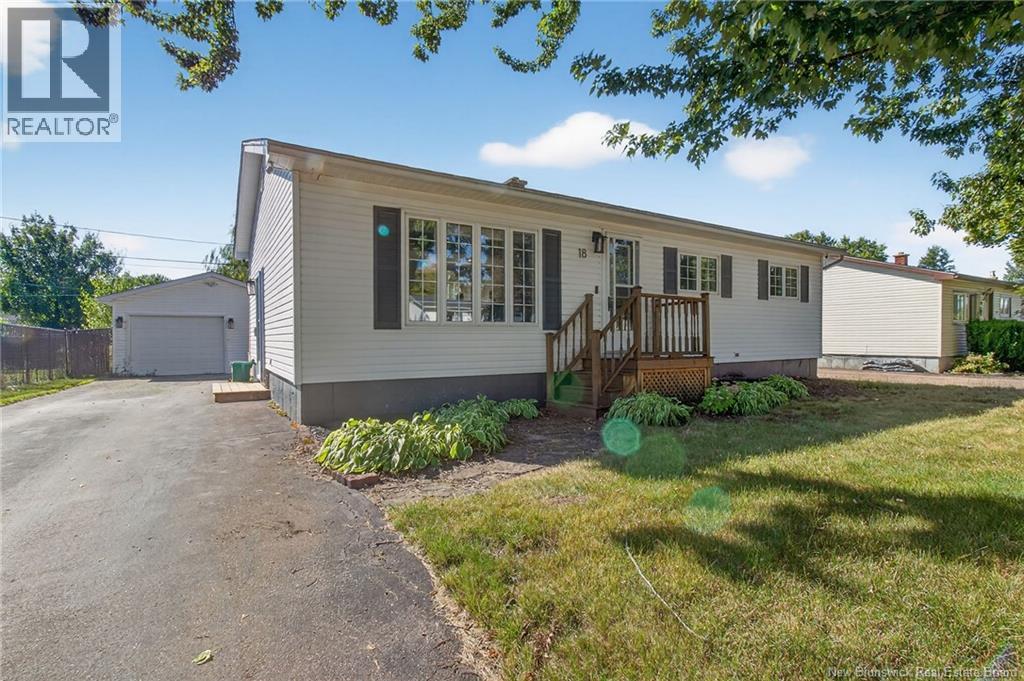 18 Ashburn Ave, Riverview, NB E1B 3C7