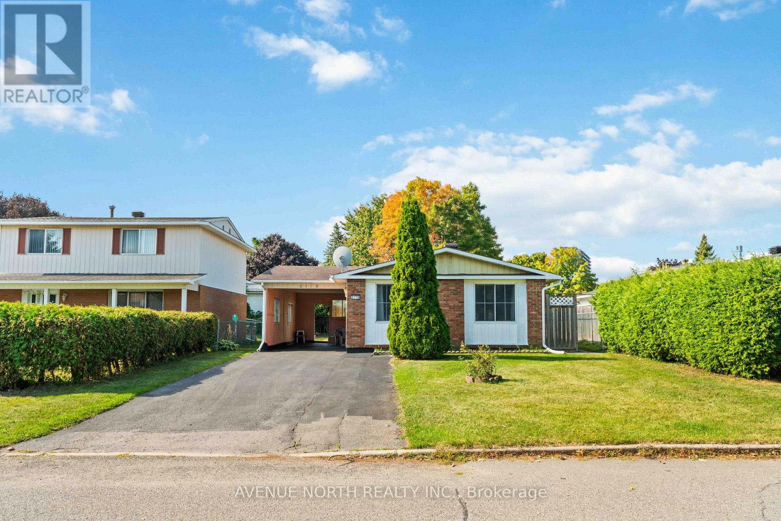 2178 Erinbrook Cres, Ottawa, ON K1B 4J4