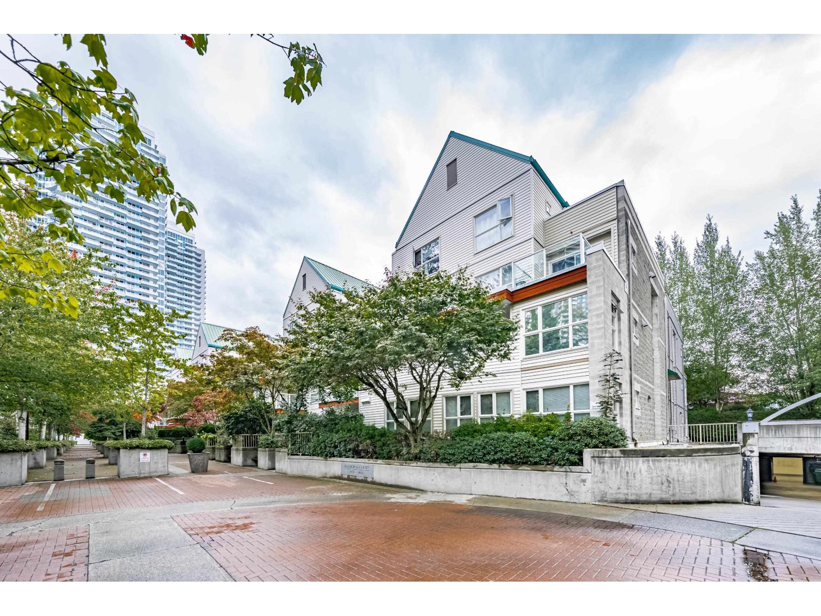 9838 Whalley Boulevard #d102, Surrey, BC V3T 5S8