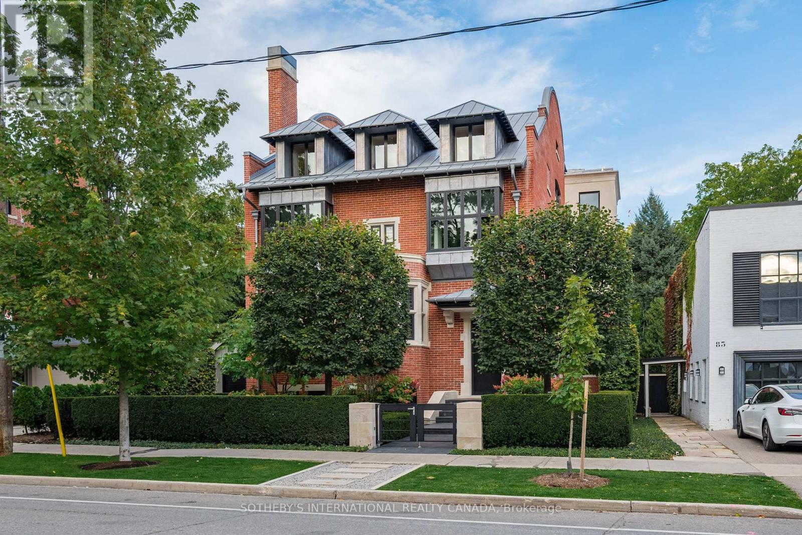 3 85 Bedford Rd, Toronto, ON M5R 2K3