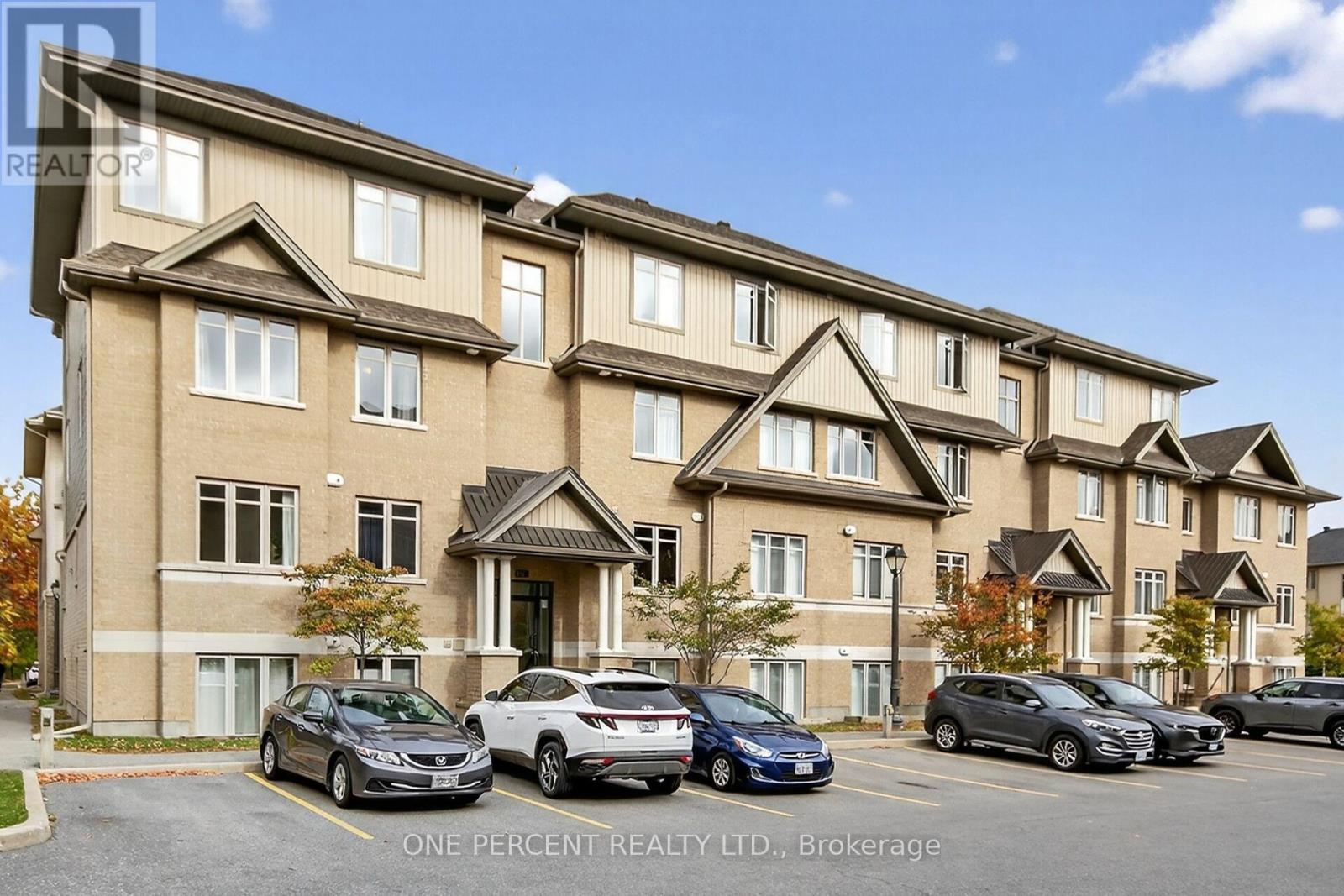 66 Tipperary Private #f, Ottawa, ON K2J 2T3